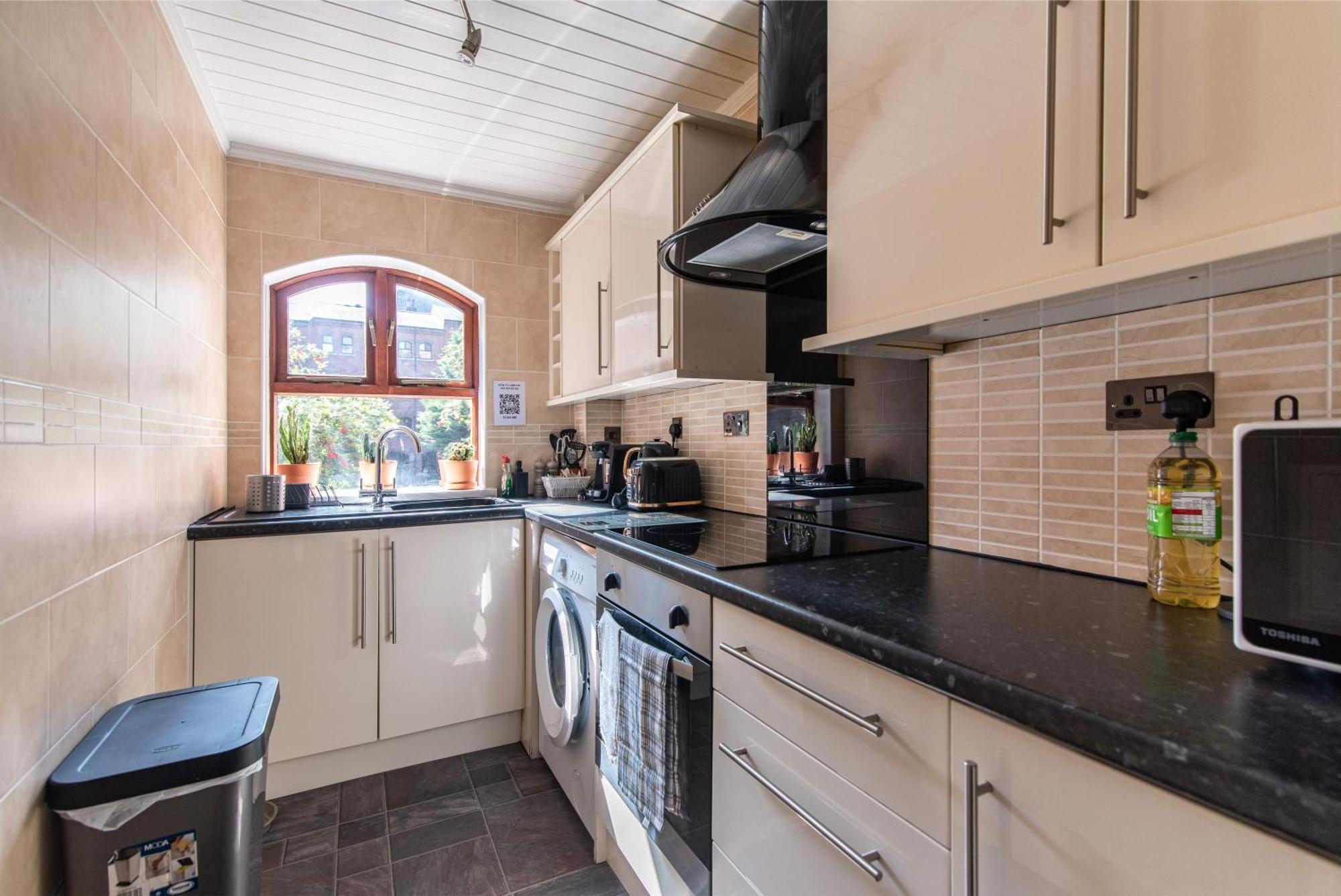 Apartment 2br In The Heart Of Centre *